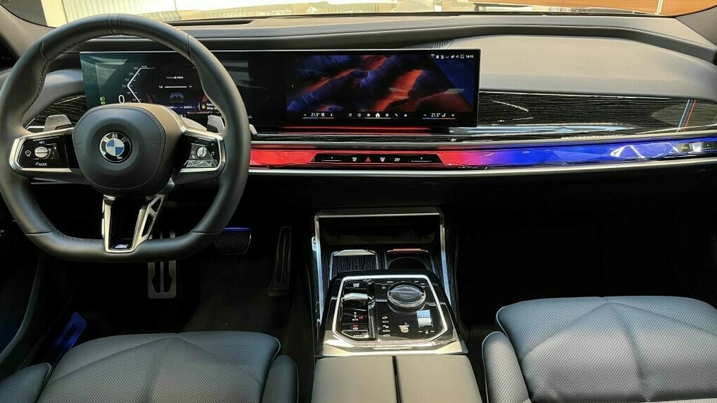 BMW Serii 7, 740