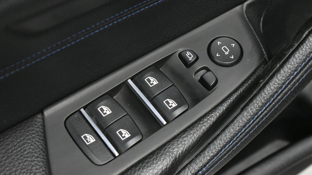 BMW Serii 5, 530