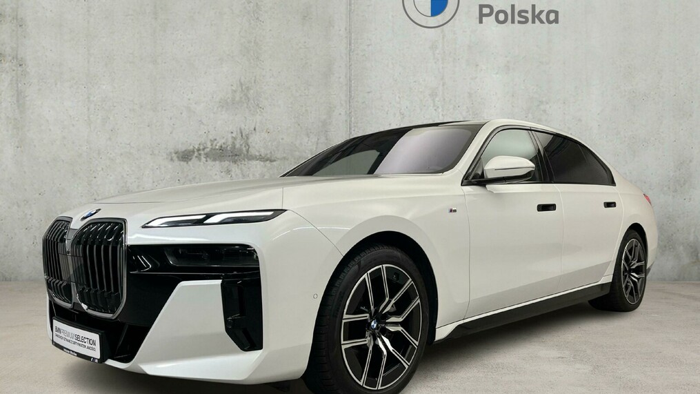 BMW Serii 7, 740