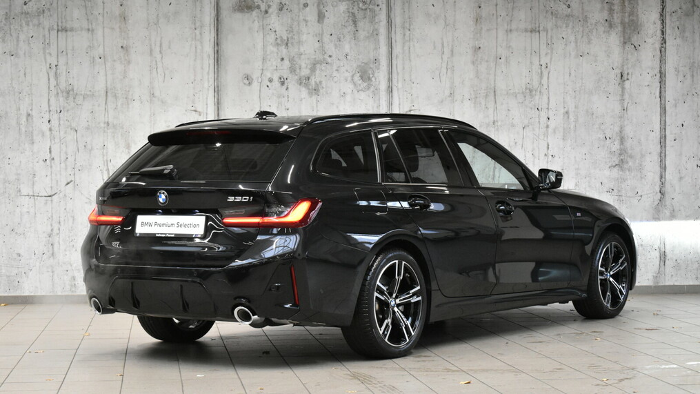 BMW Serii 3, 330