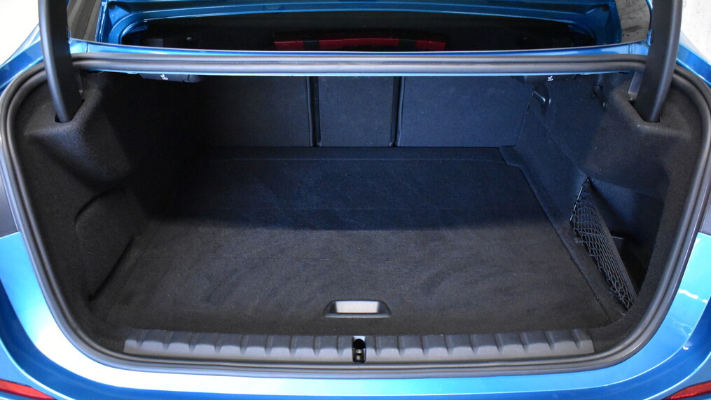BMW Serii 2, 220