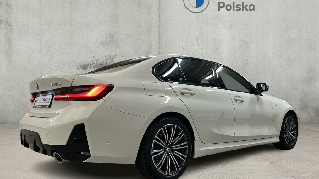 BMW Serii 3, 320