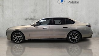 BMW Serii 7, 740