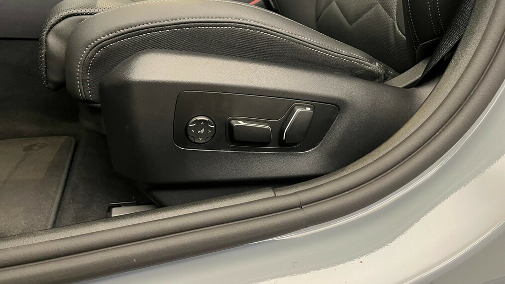 BMW Serii 5, 520