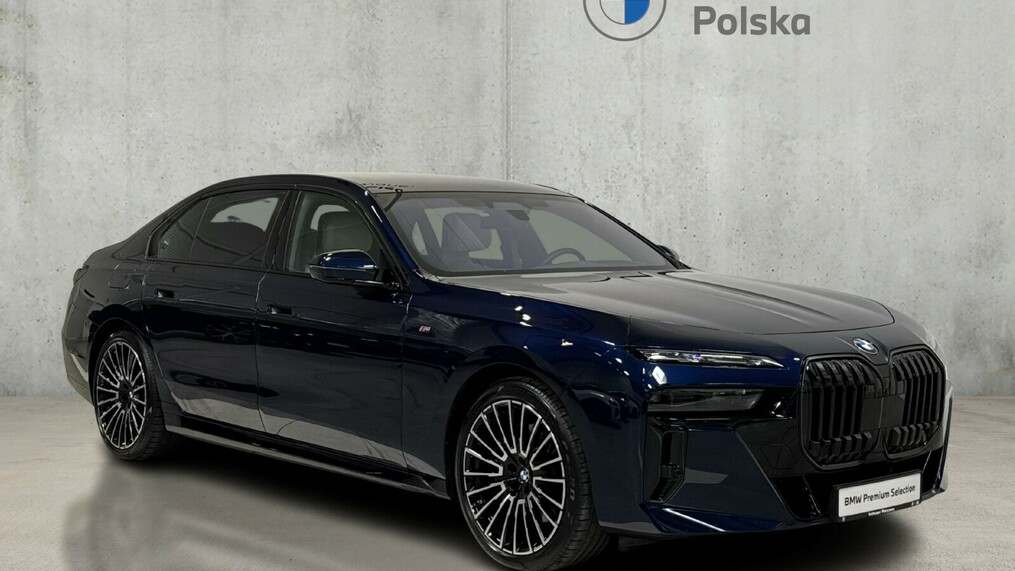 BMW Serii 7, 740