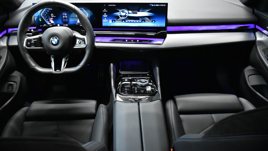 BMW Serii 5, 520