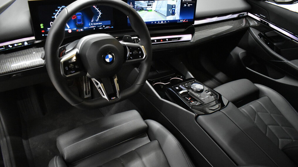 BMW Serii 5, 520