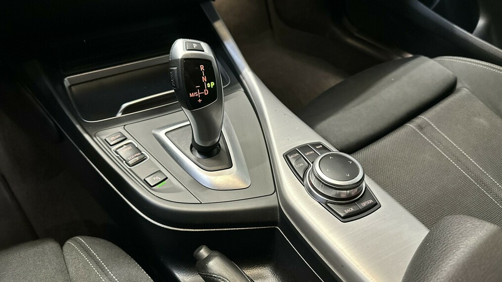 BMW Seria 1 118