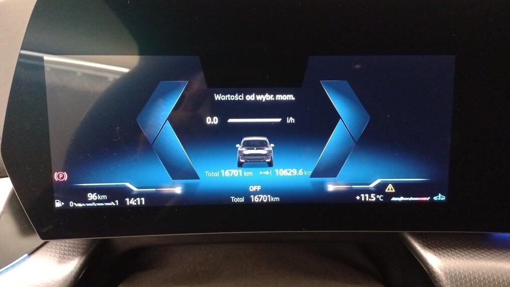 BMW Serii 2, 218