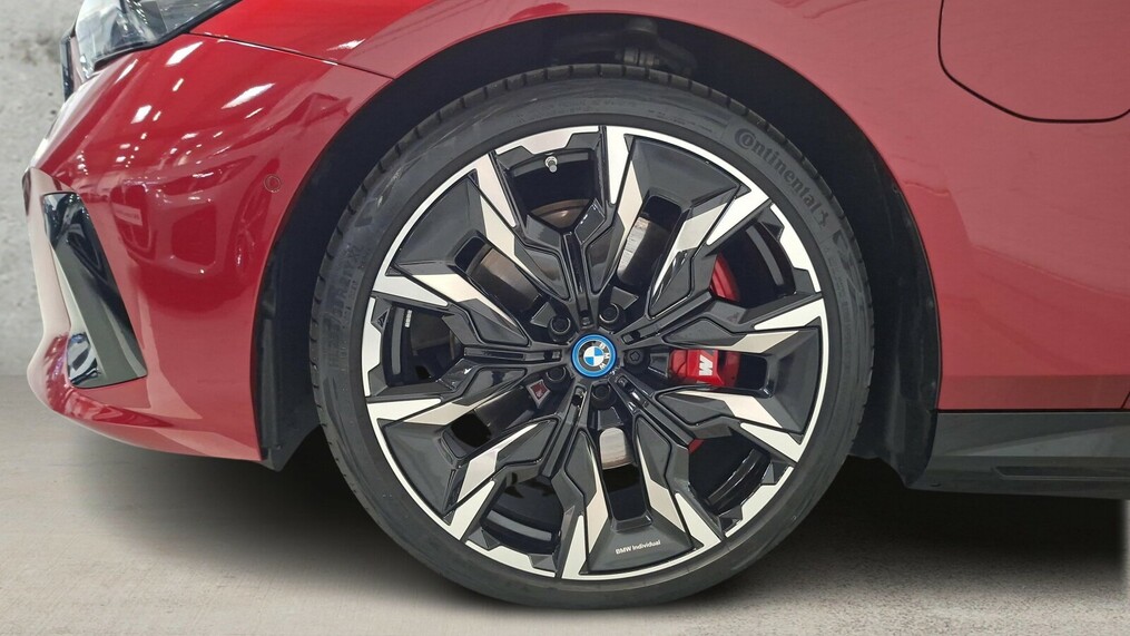 BMW Serii 5, 550