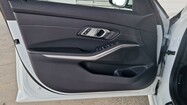 BMW Serii 3, 330