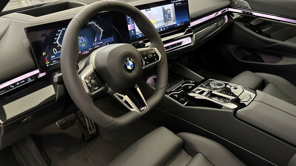 BMW Seria 5, 520