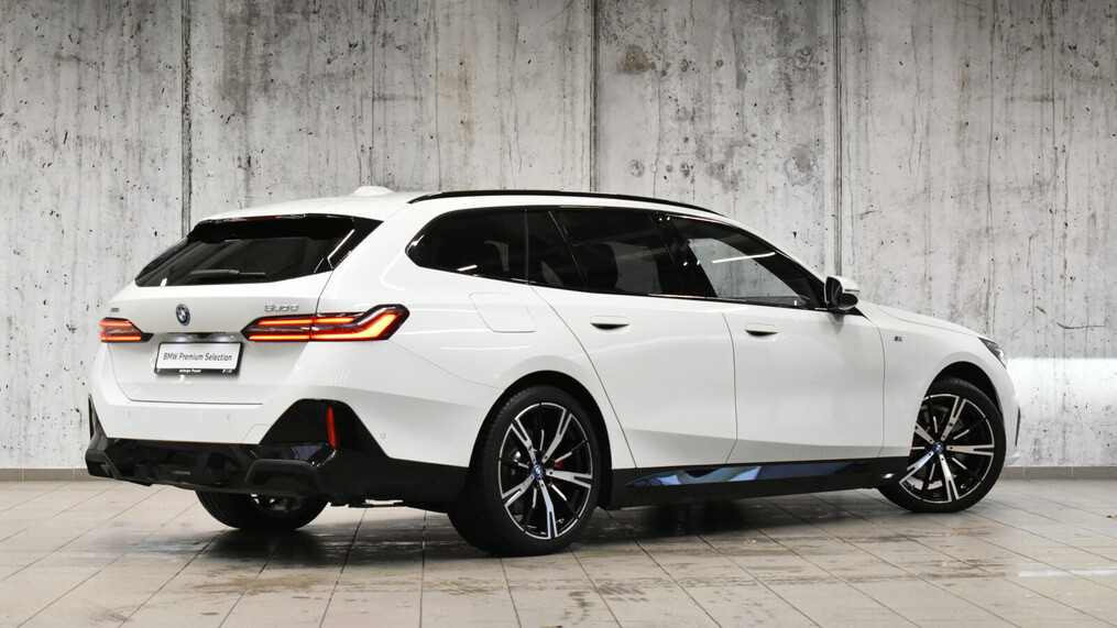 BMW Serii 5, 530