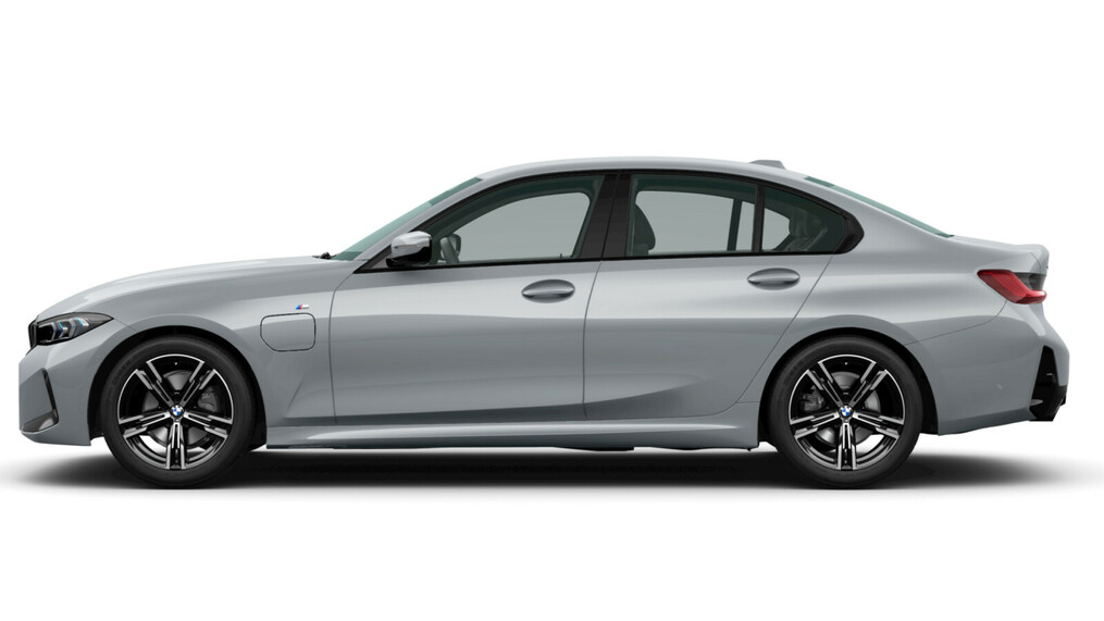 BMW Serii 3, 330