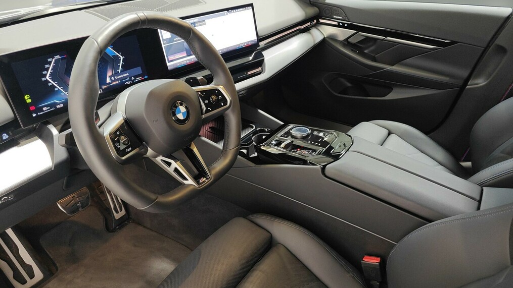 BMW Seria 5, 520