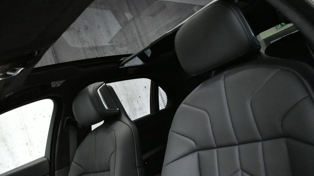 BMW Serii 7, 760