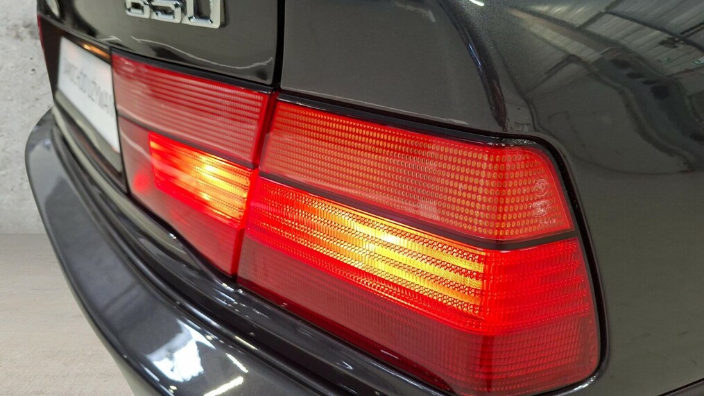 BMW Serii 8, 850