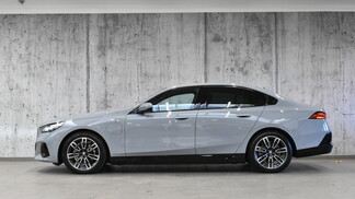 BMW Serii 5, 530