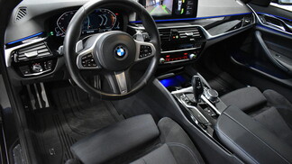 BMW Serii 5, 520
