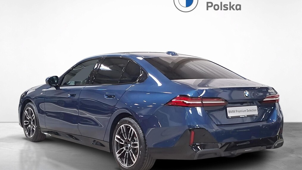BMW Serii 5, 520