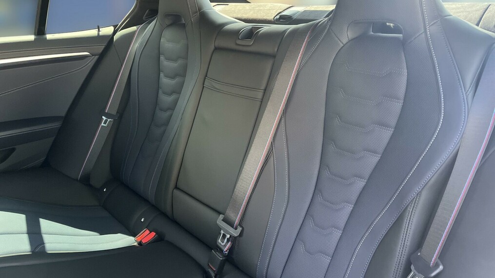 BMW Seria 8, 850