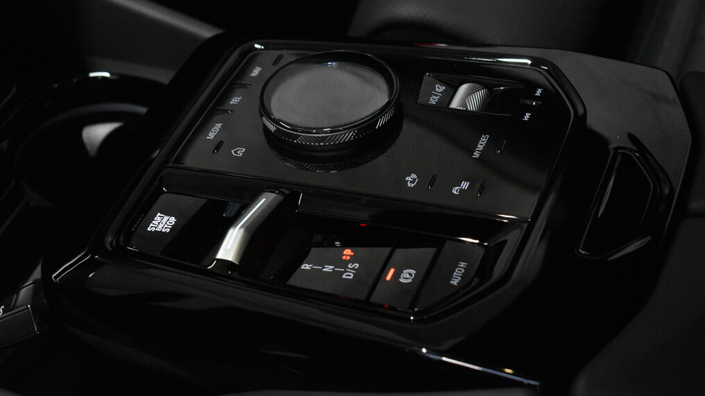 BMW Serii 5, 520