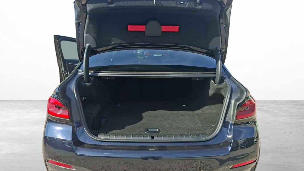 BMW Serii 5, 530