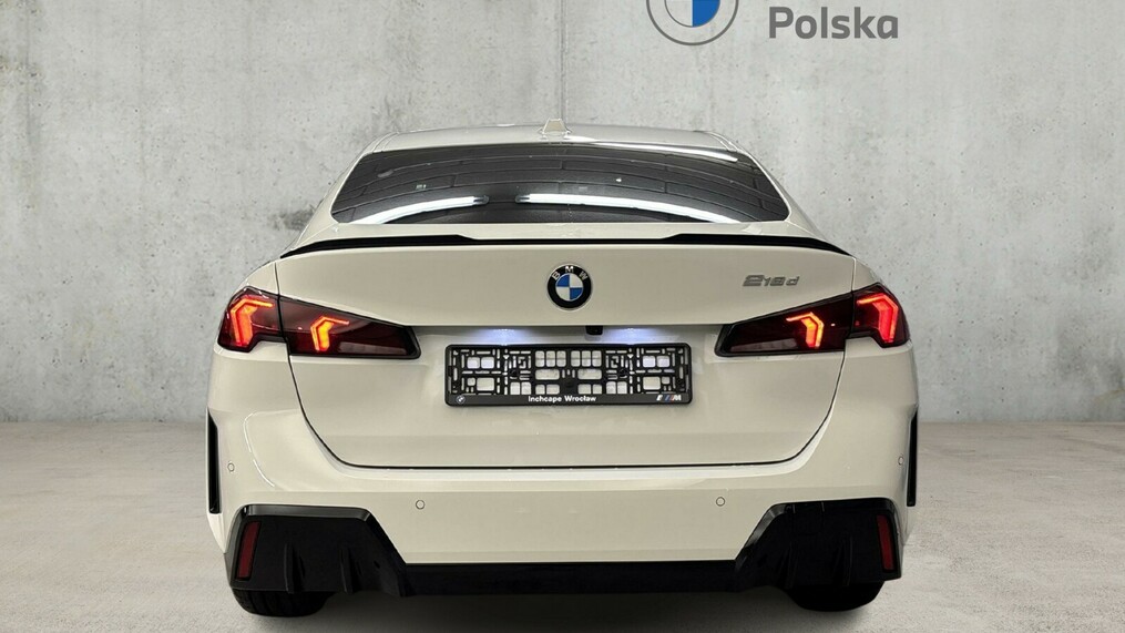 BMW Seria 2, 218