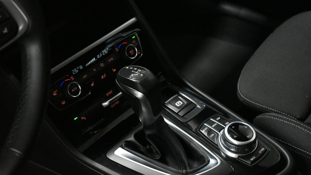 BMW Seria 2 218
