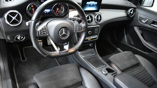 Mercedes-Benz GLA 220