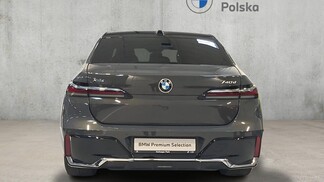 BMW Serii 7, 740