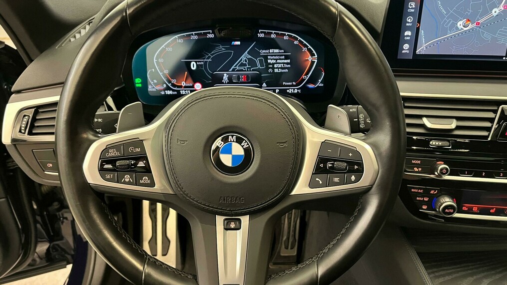 BMW Serii 5, 530