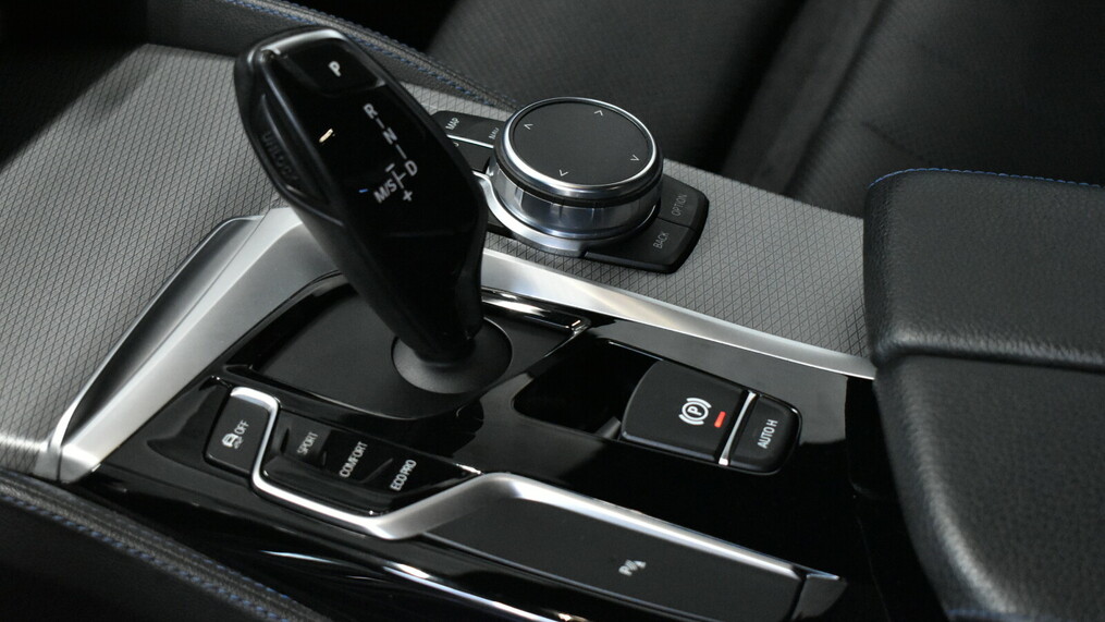 BMW Serii 5, 520