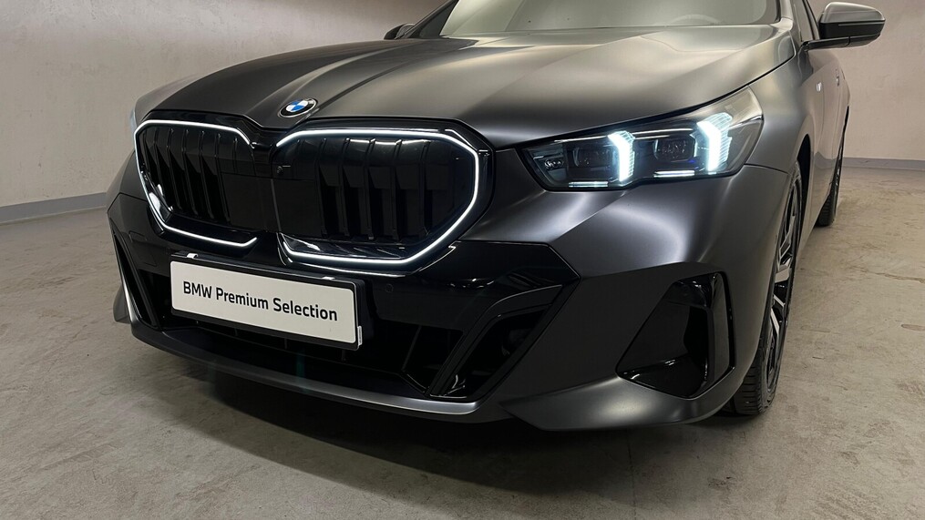 BMW Serii 5, 520