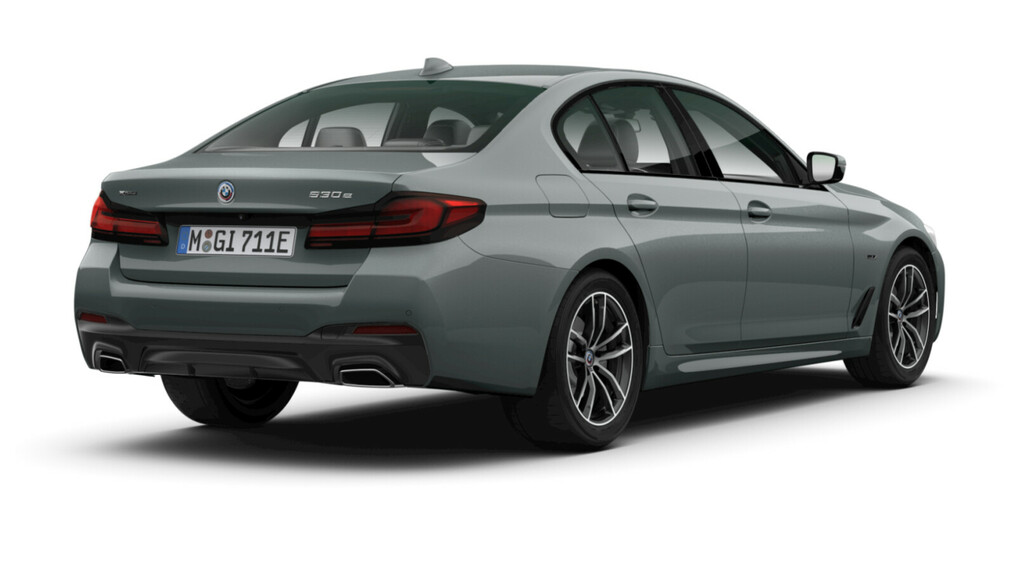 BMW Serii 5, 530