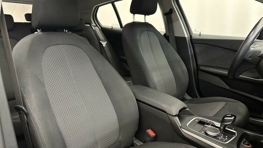 BMW Seria 1 118