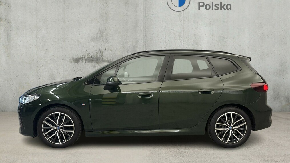 BMW Serii 2, 218