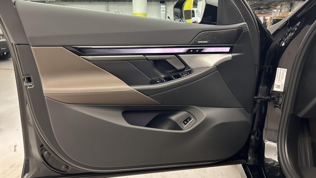 BMW Serii 5, 520