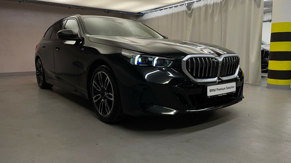 BMW Serii 5, 520
