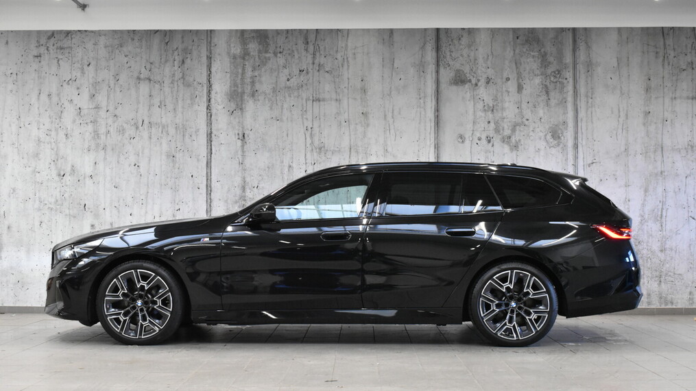 BMW Serii 5, 520