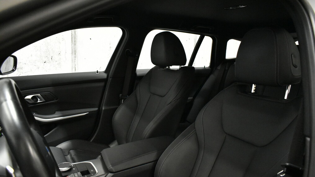 BMW Seria 3 330