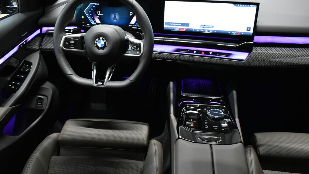 BMW Serii 5, 520