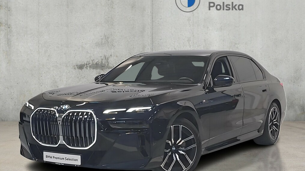 BMW Serii 7, 740