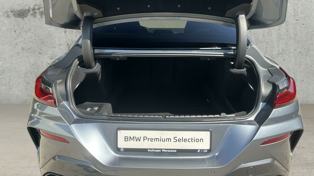 BMW Seria 8, 850