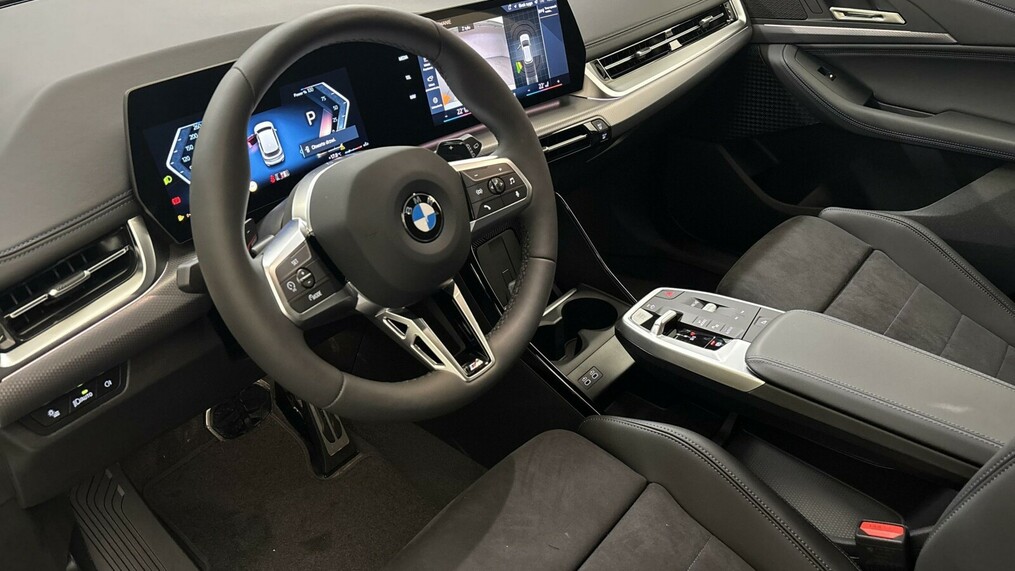 BMW Serii 2, 218
