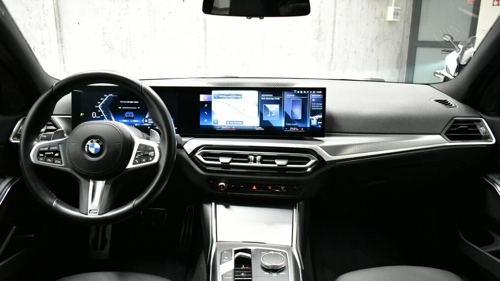 BMW Seria 3 330