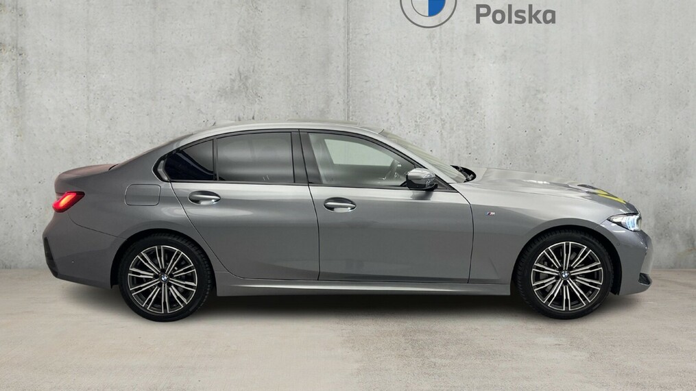 BMW Serii 3, 330