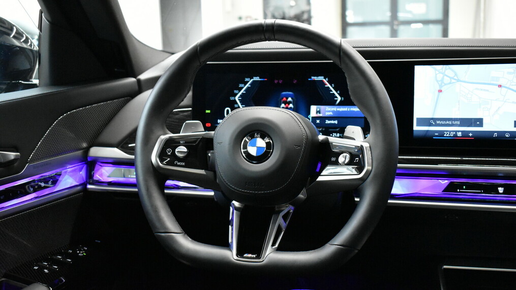 BMW Serii 7, 740