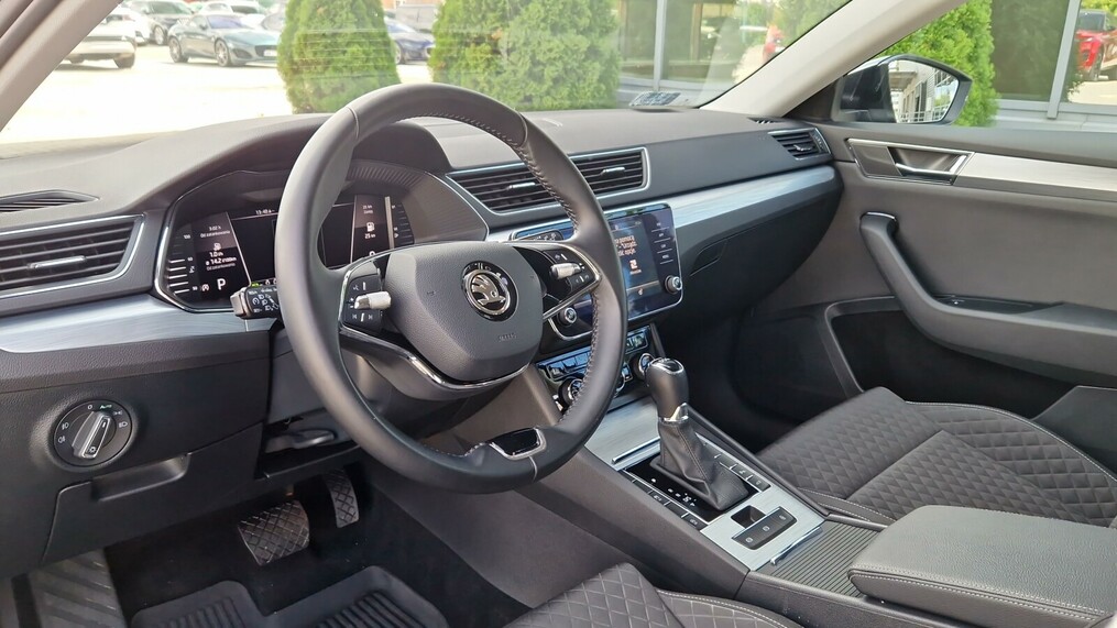 Škoda Superb Combi