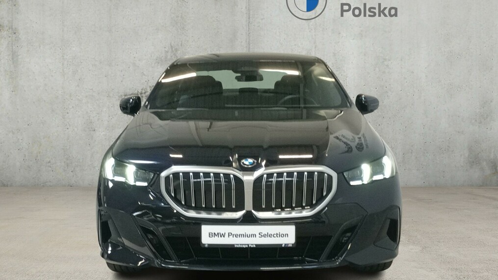 BMW Serii 5, 520